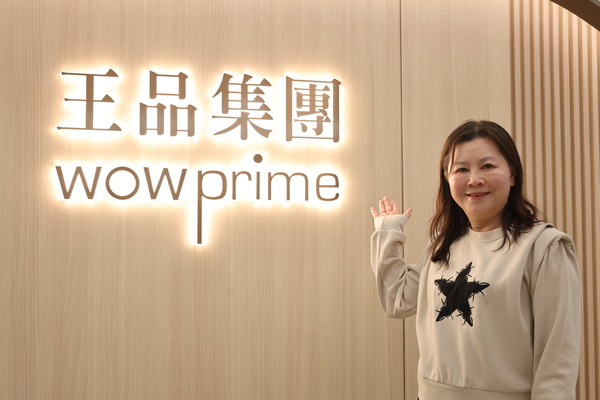王品集團董事總經理英美惠說王品開始於愛吃、愛喝、愛玩。(圖／郭旻瑄)