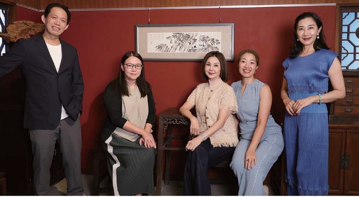 中國文化大學名譽文學博士謝玲玲圖片